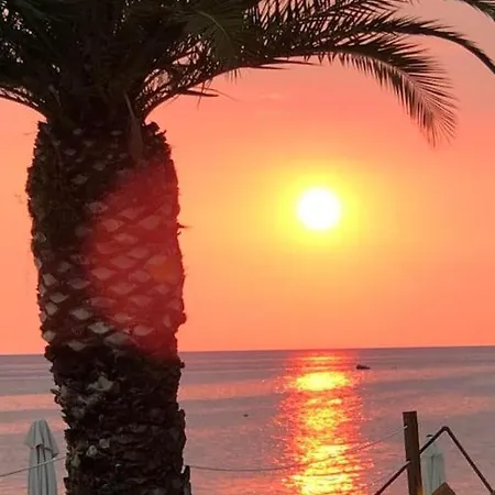 Thalassa-seafront Family * Skala Fourkas